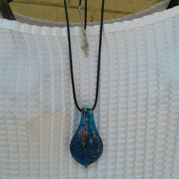 Hand blown Blue Glass Teardrop Pendant - Picture 5 of 6